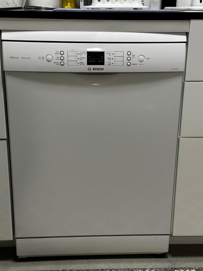 הוילה Ormeau Luxury Boutique Self-Contained Private Granny Flat מראה חיצוני תמונה